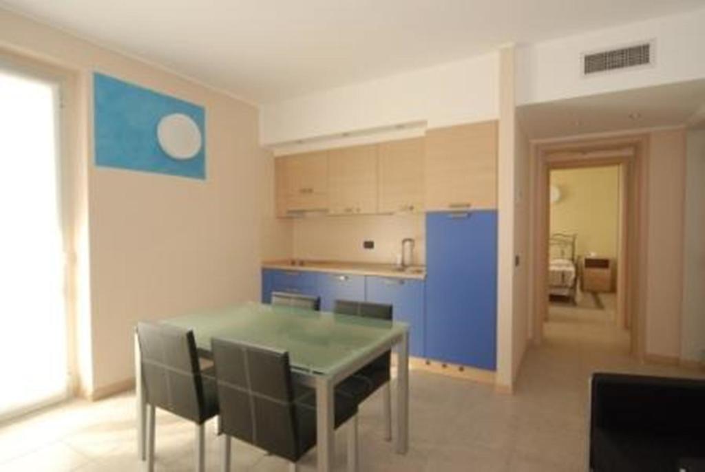 Residence & Suites Solaf Bonate di Sopra Værelse billede